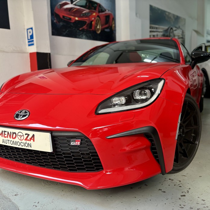 TOYOTA GR86